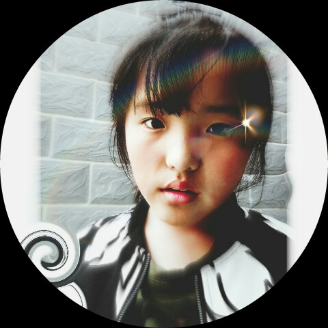 Picsart profile picture for @introduced